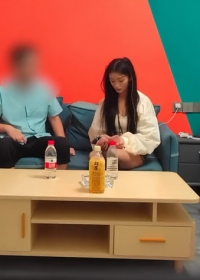 3000约的花臂小妹，身材极好还可以抱起来操