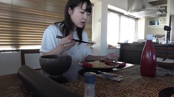 谢谢美奈酱★让我下定某个决心的纯正偶像3泊4日完全私人影像限定公开 FC2PPV-4768500