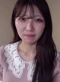 乡下长大的美女敏感过头，湿得一塌糊涂。甜蜜亲热后，爱液滴滴答答的弱鸡小穴被中出2次。FC2PPV-4789200